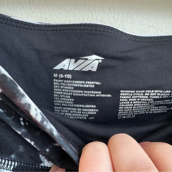 Avis High Waisted Back & White Active Swim Shorts Size 8/10 - Picture 6 of 7